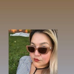 Meet your Posher, Sara